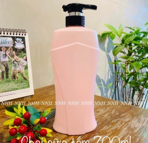 CHAI SỮA TẮM 700ML