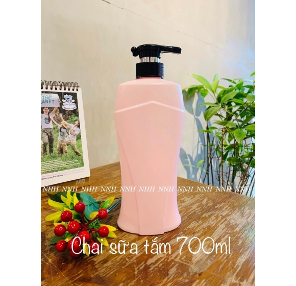 CHAI SỮA TẮM 700ML